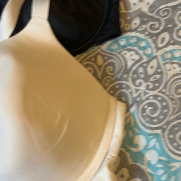 Elegant Black and White and Beige Women's Bra Set 38DD - Picture 8 of 8